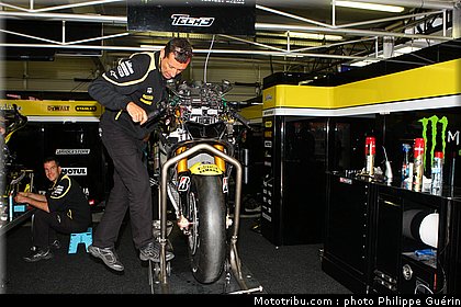 motogp_stand_035_republique_tcheque_brno_2011.JPG