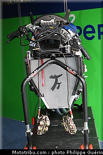 motogp_stand_051_republique_tcheque_brno_2011.JPG