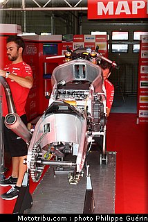 motogp_stand_053_republique_tcheque_brno_2011.JPG