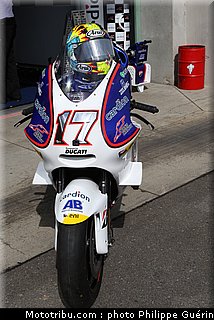 motogp_stand_063_republique_tcheque_brno_2011.JPG