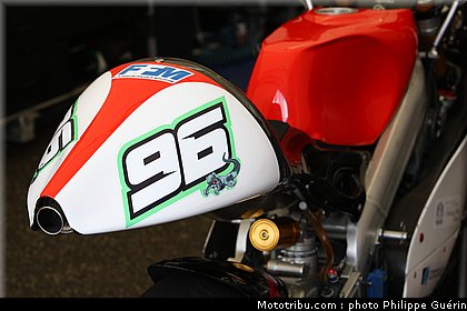 motogp_stand_069_republique_tcheque_brno_2011.JPG
