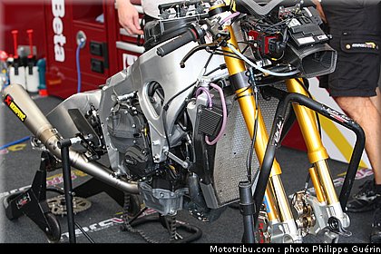 motogp_stand_073_republique_tcheque_brno_2011.JPG