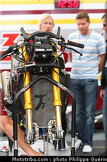 motogp_stand_074_republique_tcheque_brno_2011.JPG
