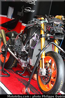 motogp_stand_076_republique_tcheque_brno_2011.JPG