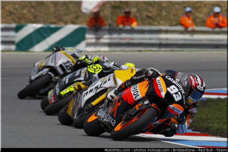 moto2_002_republique_tcheque_brno_2011