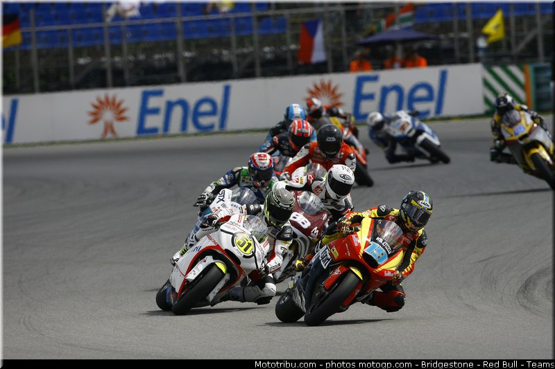 moto2_020_republique_tcheque_brno_2011