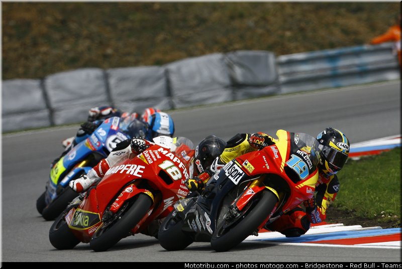 moto2_021_republique_tcheque_brno_2011