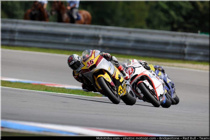 moto2_030_republique_tcheque_brno_2011