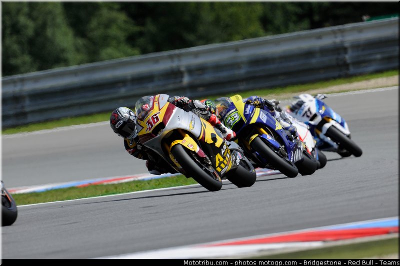 moto2_031_republique_tcheque_brno_2011