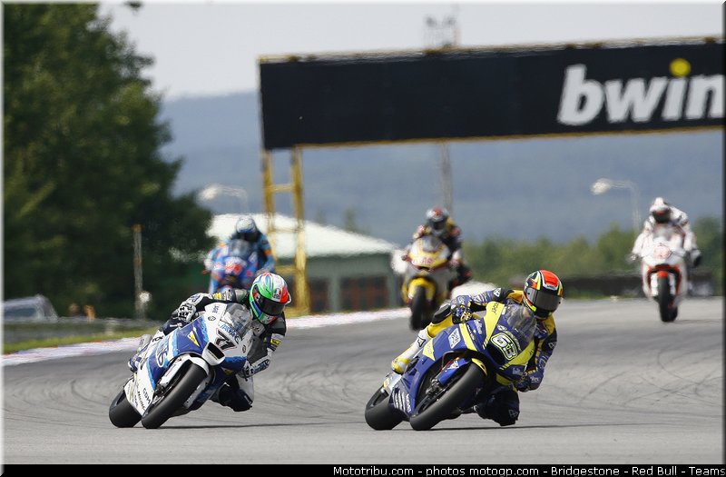 moto2_040_republique_tcheque_brno_2011