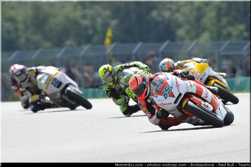 moto2_043_republique_tcheque_brno_2011