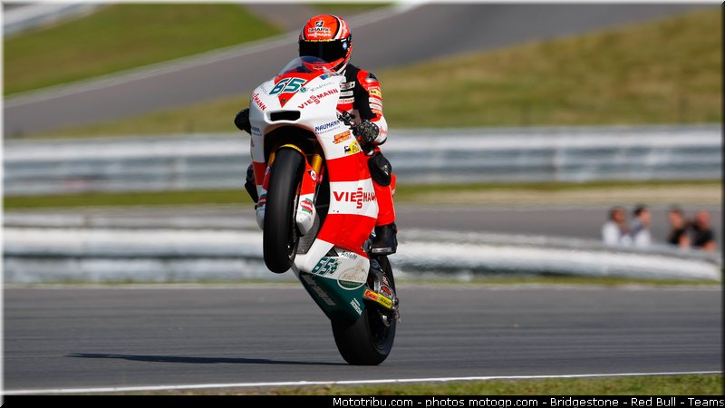 moto2_bradl_001_republique_tcheque_brno_2011