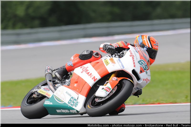 moto2_bradl_013_republique_tcheque_brno_2011