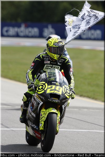 moto2_iannone_004_republique_tcheque_brno_2011