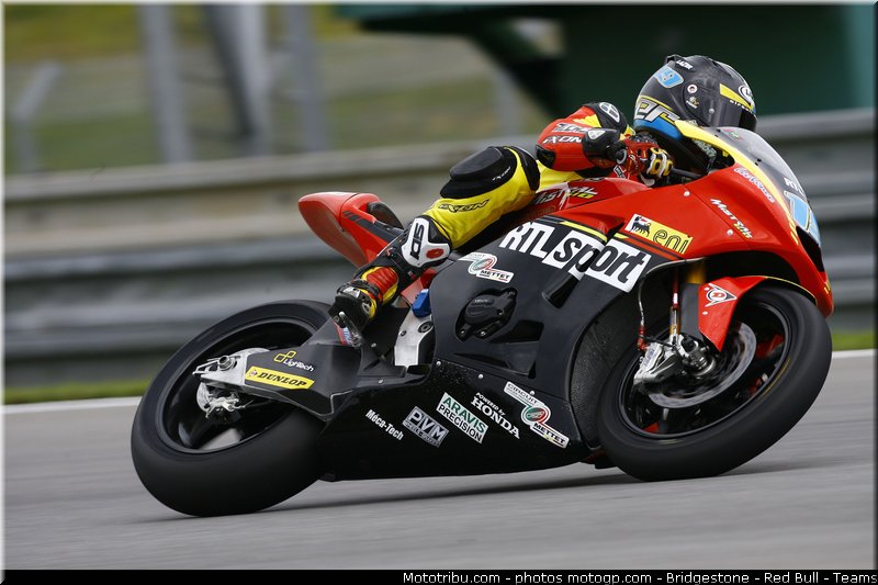 moto2_simeon_003_republique_tcheque_brno_2011