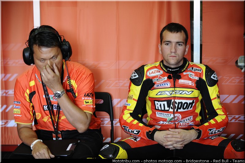 moto2_simeon_006_republique_tcheque_brno_2011
