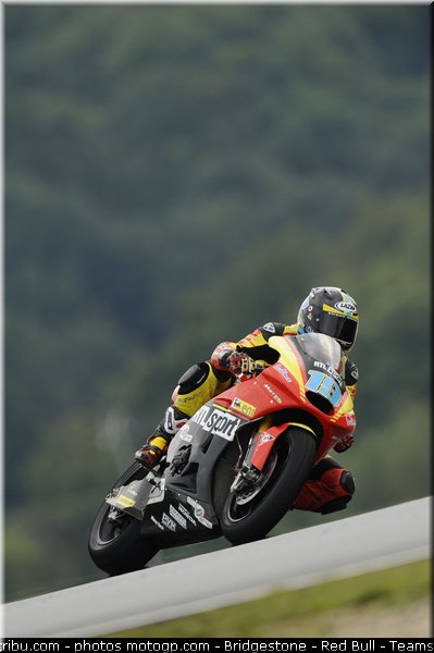 moto2_simeon_016_republique_tcheque_brno_2011