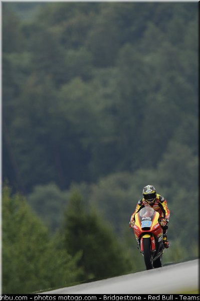 moto2_simeon_022_republique_tcheque_brno_2011