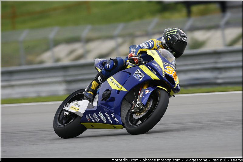 moto2_smith_004_republique_tcheque_brno_2011