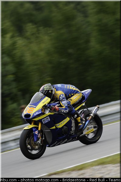 moto2_smith_008_republique_tcheque_brno_2011