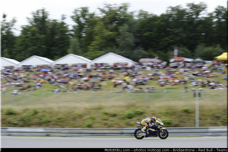 moto2_smith_015_republique_tcheque_brno_2011
