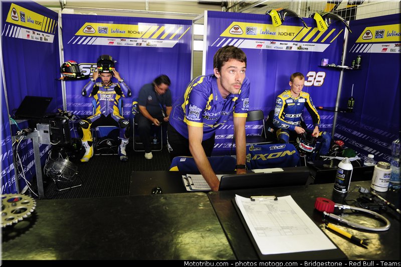 moto2_smith_022_republique_tcheque_brno_2011