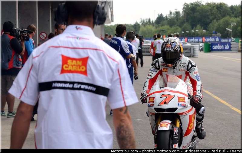 motogp_aoyama_011_republique_tcheque_brno_2011