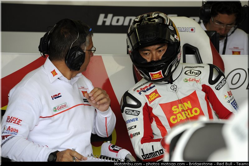 motogp_aoyama_012_republique_tcheque_brno_2011