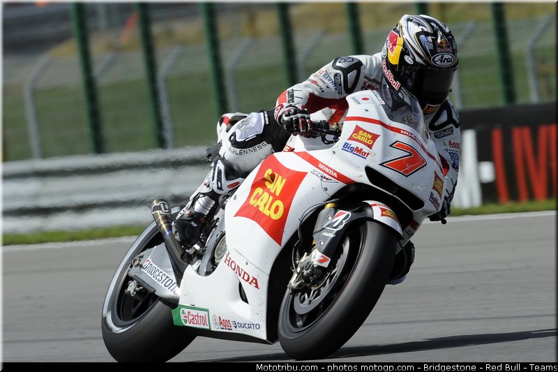 motogp_aoyama_017_republique_tcheque_brno_2011