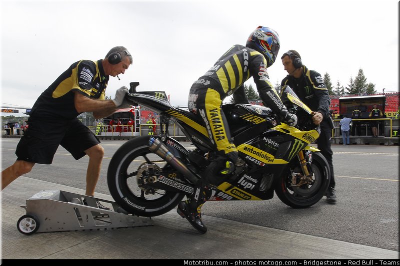 motogp_edwards_018_republique_tcheque_brno_2011