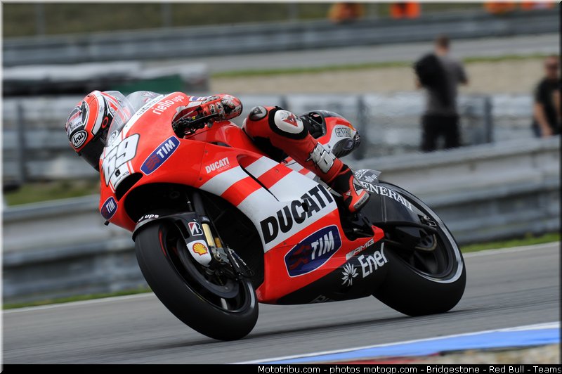 motogp_hayden_002_republique_tcheque_brno_2011