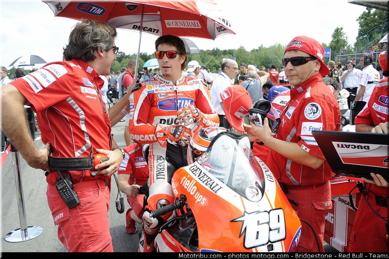 motogp_hayden_007_republique_tcheque_brno_2011