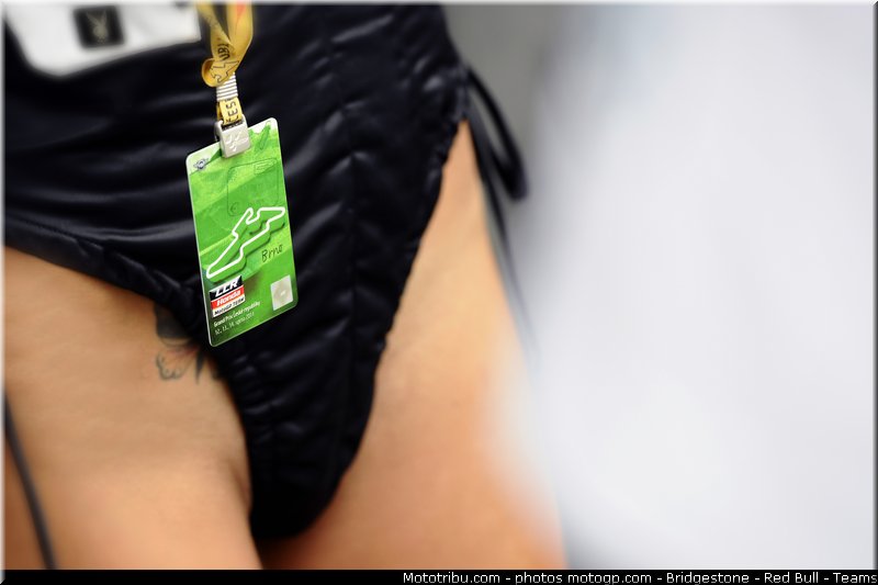 motogp_pitbabe_004_republique_tcheque_brno_2011