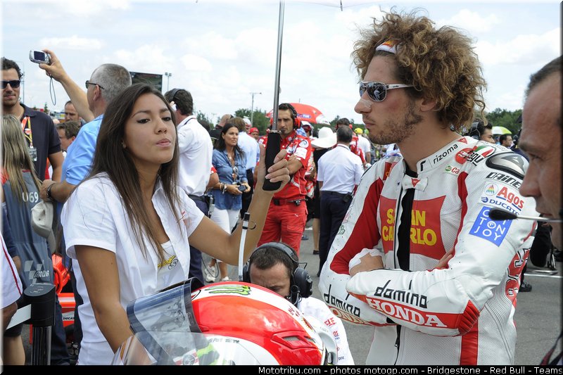 motogp_pitbabe_011_republique_tcheque_brno_2011