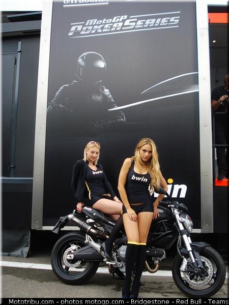 motogp_pitbabe_025_republique_tcheque_brno_2011