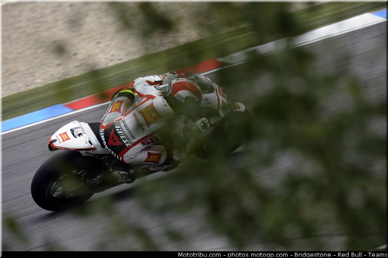 motogp_simoncelli_009_republique_tcheque_brno_2011