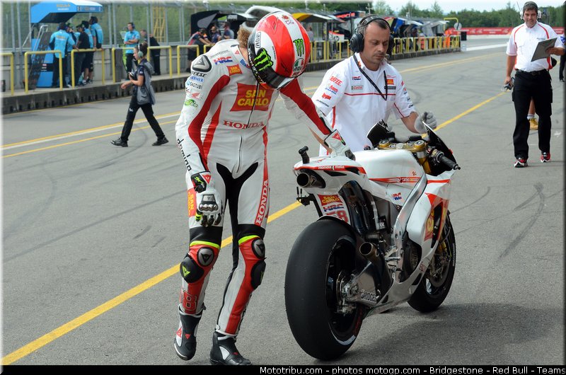 motogp_simoncelli_014_republique_tcheque_brno_2011
