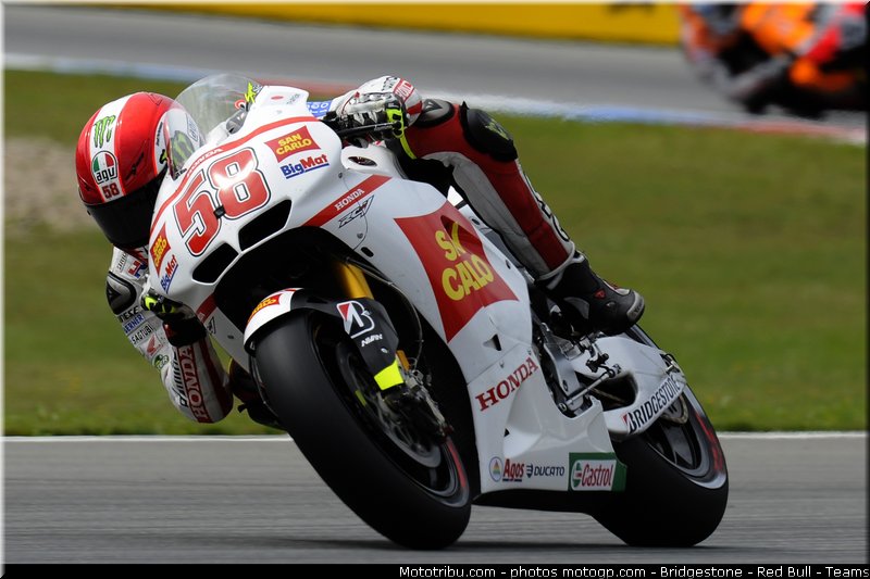 motogp_simoncelli_020_republique_tcheque_brno_2011