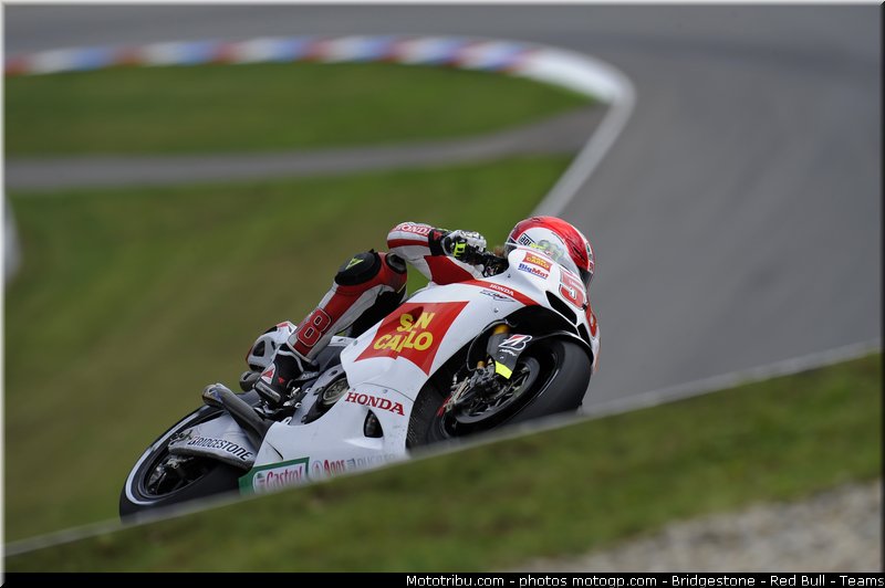 motogp_simoncelli_021_republique_tcheque_brno_2011