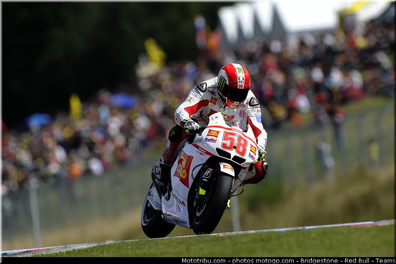 motogp_simoncelli_022_republique_tcheque_brno_2011