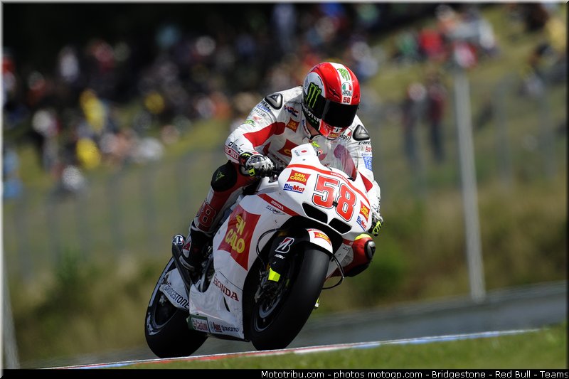 motogp_simoncelli_023_republique_tcheque_brno_2011