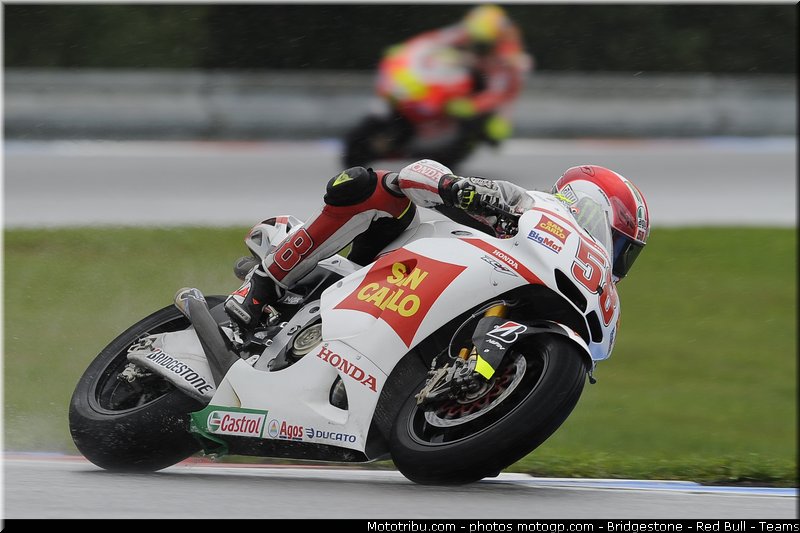 motogp_simoncelli_031_republique_tcheque_brno_2011