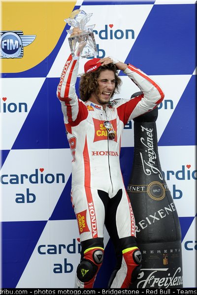 motogp_simoncelli_033_republique_tcheque_brno_2011