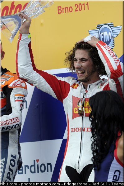 motogp_simoncelli_037_republique_tcheque_brno_2011