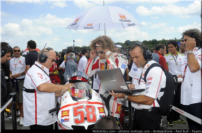 motogp_simoncelli_055_republique_tcheque_brno_2011