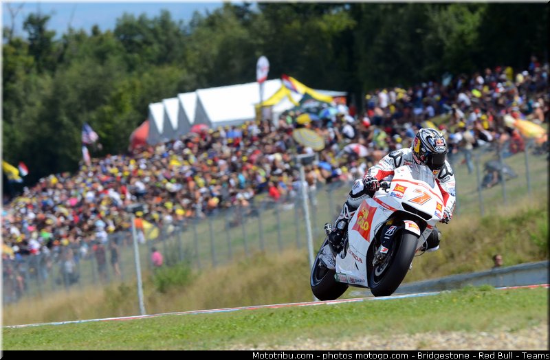 motogp_simoncelli_059_republique_tcheque_brno_2011