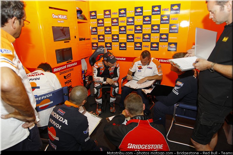 motogp_stoner_011_republique_tcheque_brno_2011
