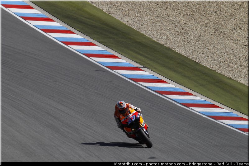motogp_stoner_013_republique_tcheque_brno_2011