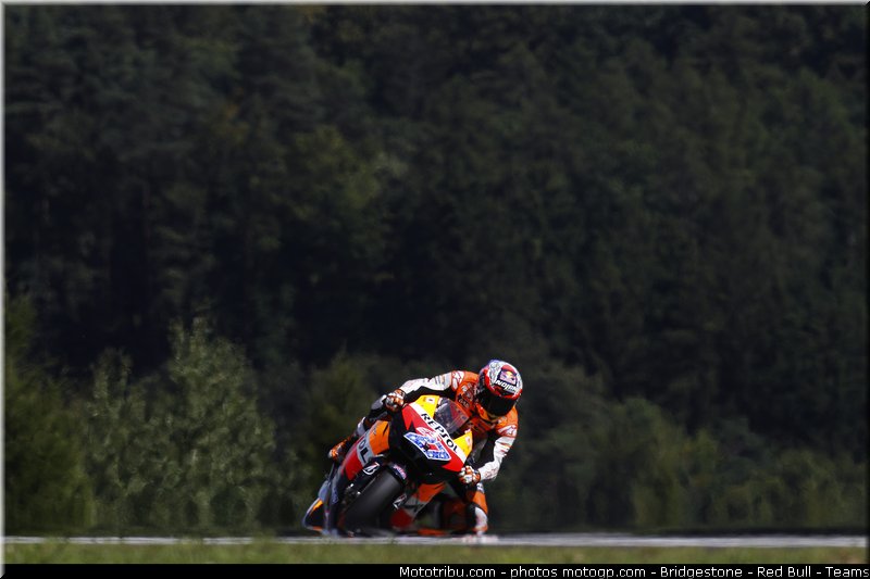 motogp_stoner_016_republique_tcheque_brno_2011