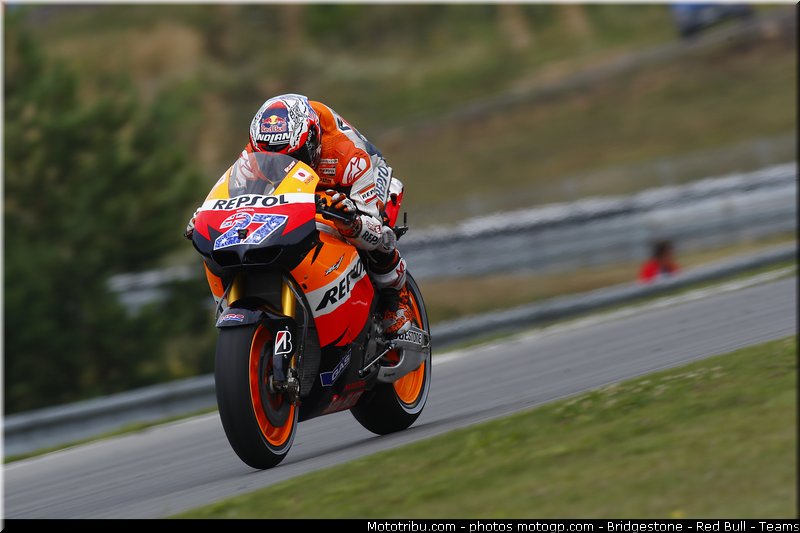 motogp_stoner_026_republique_tcheque_brno_2011